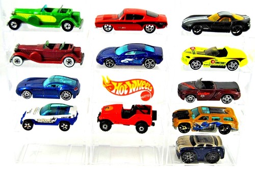 Hotwheels famous crysler dodge - hotwheels,